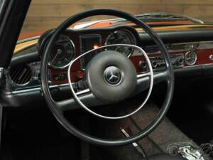 Bild 11/19 von Mercedes-Benz 280 SL (1969)