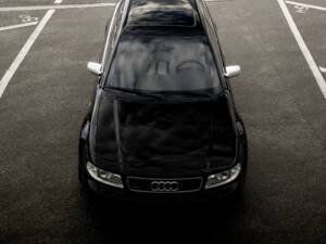 Image 11/13 de Audi RS4 Avant (2001)