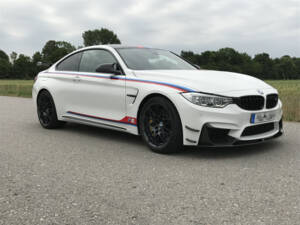 Bild 7/25 von BMW M4 GTS &quot;DTM Champion Edition&quot; (2017)