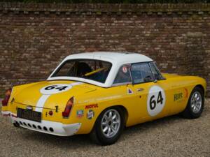 Image 36/50 de MG MGB (1964)