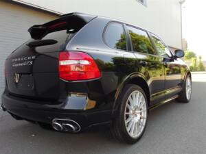 Image 19/98 of Porsche Cayenne GTS (2008)