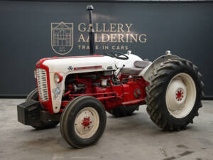 Image 1/46 of Massey-Ferguson MF 35 (1958)