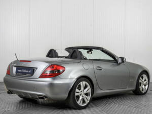 Afbeelding 2/50 van Mercedes-Benz SLK 200 Kompressor (2008)