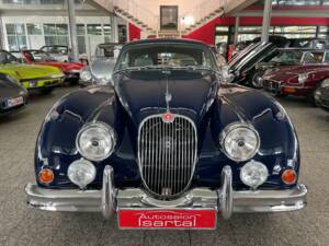 Image 4/20 of Jaguar XK 150 SE FHC (1958)