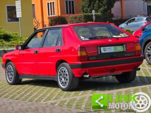 Image 3/10 de Lancia Delta HF Integrale 16V (1990)