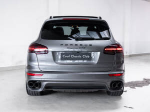 Bild 6/39 von Porsche Cayenne GTS (2016)