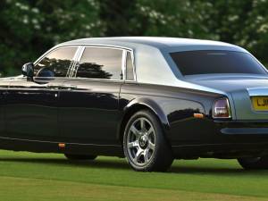Image 8/50 of Rolls-Royce Phantom VII (2010)