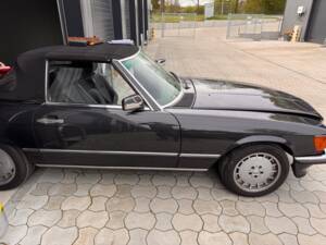 Imagen 24/93 de Mercedes-Benz 300 SL (1988)
