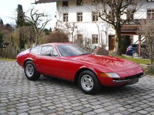 Image 13/34 de Ferrari 365 GTB&#x2F;4 Daytona (1970)