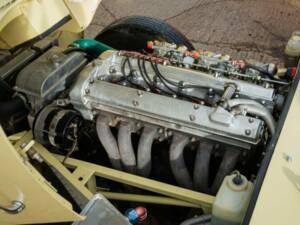 Image 22/50 of Jaguar E-Type 3.8 (1963)