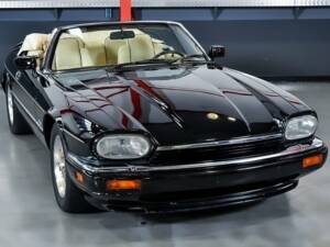 Image 5/7 de Jaguar XJS 6.0 (1994)