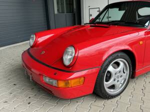 Imagen 28/37 de Porsche 911 Carrera 2 (1992)