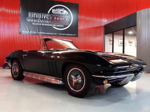 Imagen 4/15 de Chevrolet Corvette Sting Ray Convertible (1965)