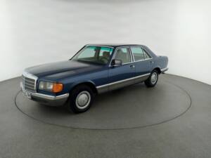Image 3/5 of Mercedes-Benz 500 SE (1983)