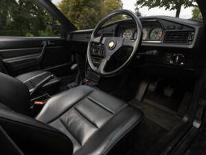 Image 2/50 of Mercedes-Benz 190 E 2.3-16 (1985)