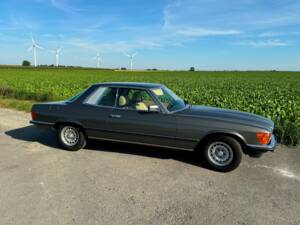 Image 6/196 de Mercedes-Benz 380 SLC (1980)