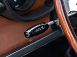 Image 35/69 of Ferrari 365 GT 2+2 (1969)