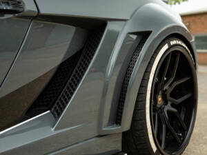 Image 20/50 of Lamborghini Gallardo Superleggera (2007)