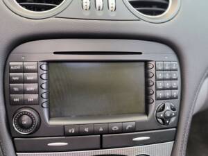 Imagen 12/58 de Mercedes-Benz SL 350 (2005)