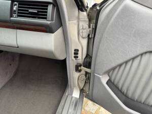 Imagen 93/100 de Mercedes-Benz 300 CE (1992)