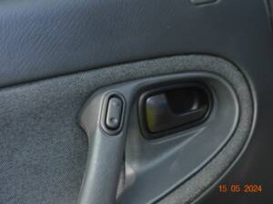 Image 13/38 of Mazda 626 2.0i (1994)