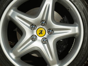 Bild 23/44 von Ferrari F 355 Spider (1998)