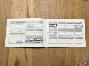 Image 49/83 de BMW 325i (1990)