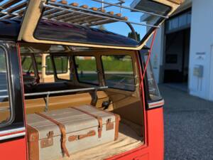 Immagine 28/61 di Volkswagen T1 Samba 1.2 (1958)