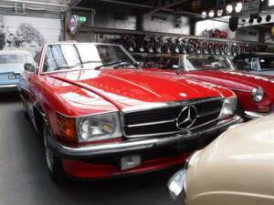 Afbeelding 22/37 van Mercedes-Benz 350 SL (1974)