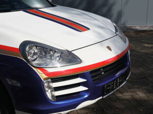 Bild 16/41 von Porsche Cayenne GTS (2007)