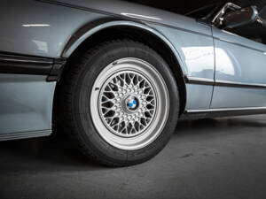 Image 10/26 de BMW M 635 CSi (1985)