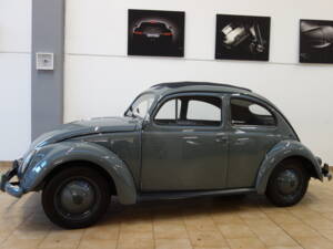 Image 16/32 de Volkswagen Beetle 1200 Standard &quot;Oval&quot; (1957)