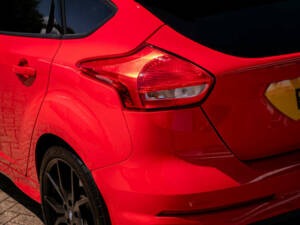 Image 15/37 of Ford Focus RS (2018)