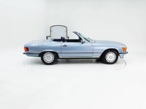 Image 6/15 de Mercedes-Benz 300 SL (1985)