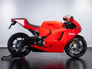 Bild 5/50 von Ducati DUMMY (2008)