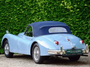 Image 17/40 of Jaguar XK 140 SE DHC (1956)