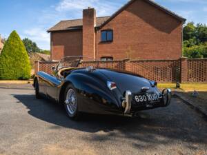 Image 41/50 of Jaguar XK 120 OTS (1952)