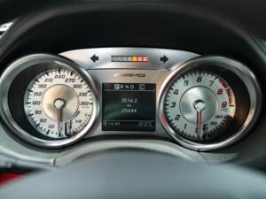Image 21/50 of Mercedes-Benz SLS AMG (2010)