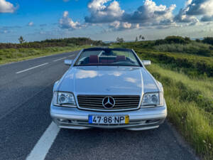 Image 16/23 of Mercedes-Benz SL 320 (1996)