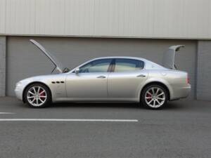 Bild 76/99 von Maserati Quattroporte 4.2 (2007)
