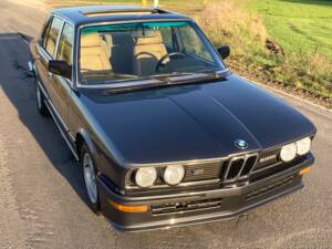 Image 6/17 of BMW M 535i (1980)