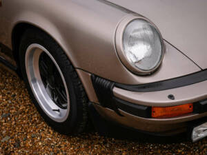 Image 28/50 of Porsche 911 SC 3.0 (1982)