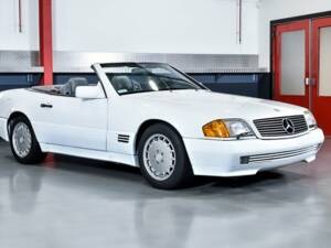 Image 1/7 de Mercedes-Benz 500 SL (1992)