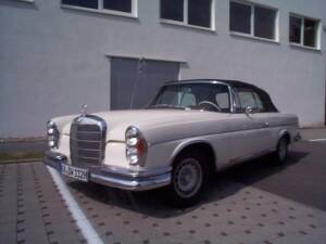 Image 5/5 of Mercedes-Benz 300 SE (1965)
