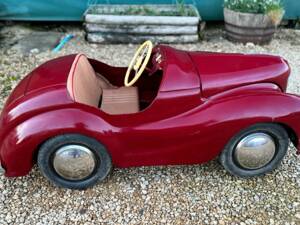 Image 3/5 of Austin J 40 (1969)