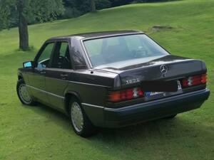 Bild 6/17 von Mercedes-Benz 190 E 2.0 (1992)