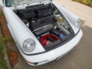 Bild 39/45 von Porsche 911 Carrera 2 (1993)