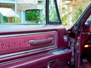 Bild 126/200 von Cadillac Coupe DeVille (1968)