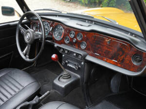 Immagine 44/50 di Triumph TR 6 (1971)