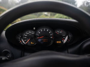 Image 9/14 de Porsche 911 Carrera 4S (2002)